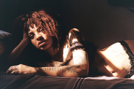 Moliv Painter Cool cat erotic pornstar pics