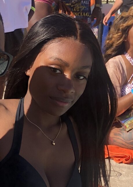 Kay Now What nudes model pic