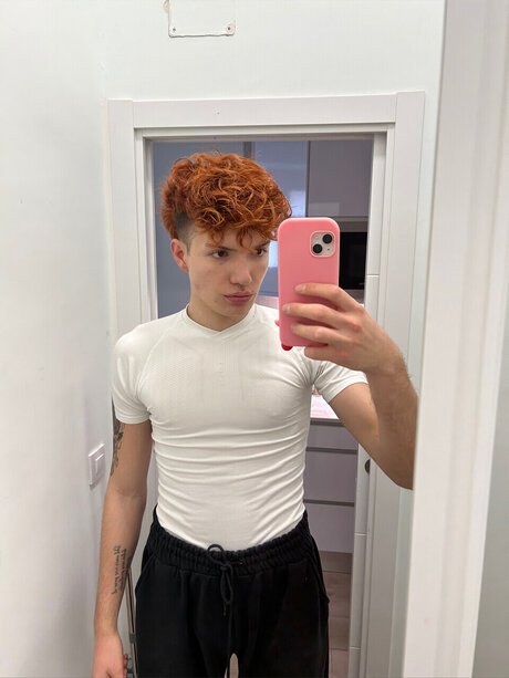 Aeadrii art actress pictures