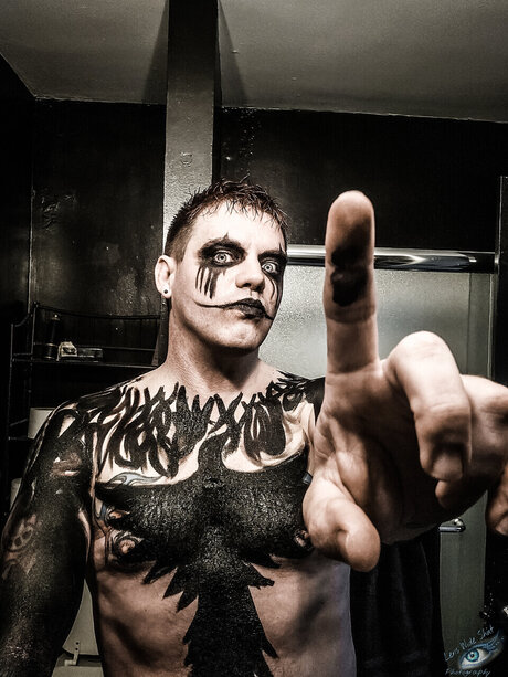 Trevor Traven nude pornstar pics