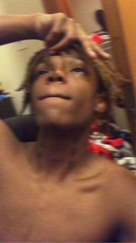 HerMajesty star nudes pic