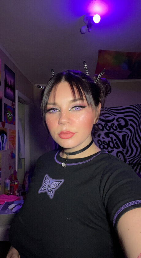 NoBunnyLikeMegg porn model pictures