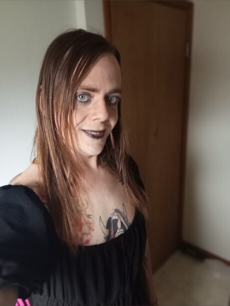 RedRandy actress image