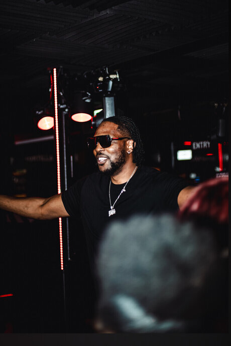 King Of The Melo Sea pornographic model pic