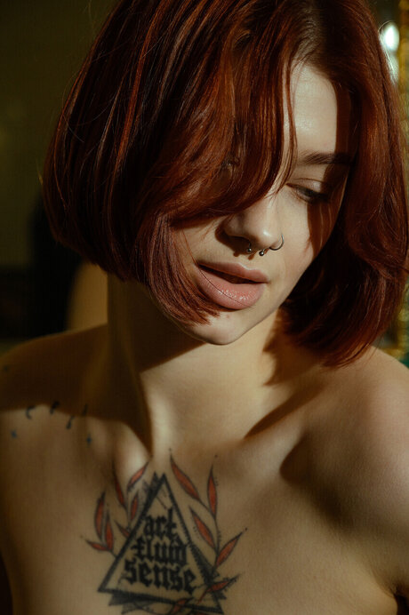 h beley nude actress pic