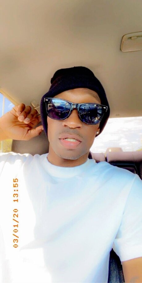 OhDatsLeon star perfect photo