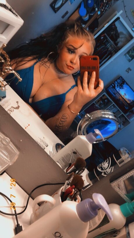 Snowbunny1998 sexy pornstar pictures