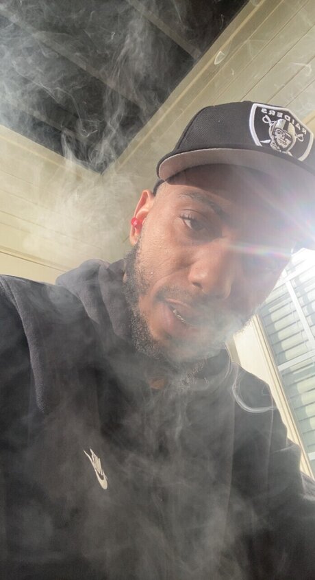 Lou Skii model xxx image