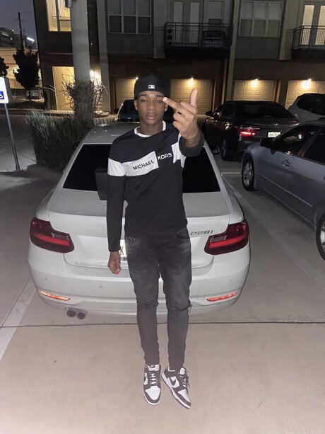 Dentrell naked star archive