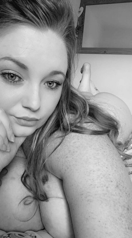 coco lls sex model pic