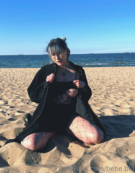 bebe blu hot model picture