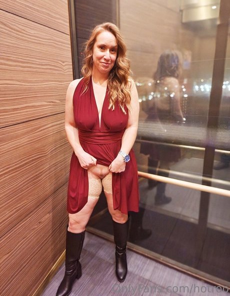 Hotroo sexy actress image