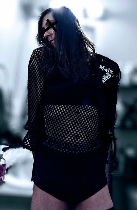 n somnium model perfect photos