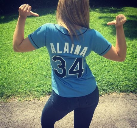 Lauren Alaina exclusive actress picture