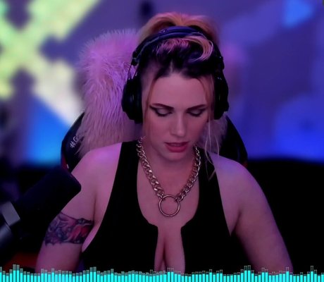 skinny babe onlyfans art naked archive