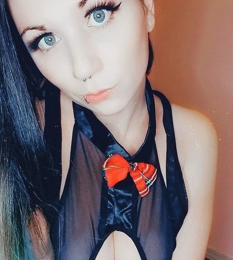 mom onlyfans top image