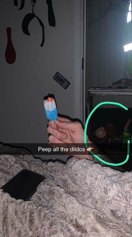 thaslinkytwinkyshow pornstar free photo