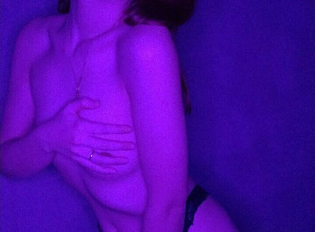 moneki nudes model pics