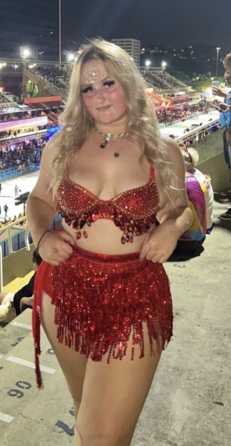 18 year old onlyfans hot nude pic