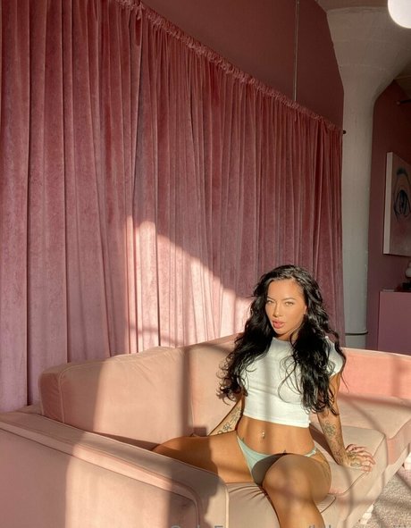 lilkymchiii model picture