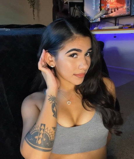 Sara Rios porn model photos