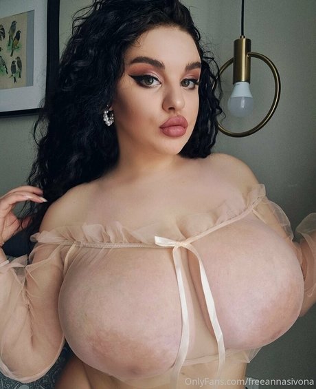 freeannasivona pornographic star galleries