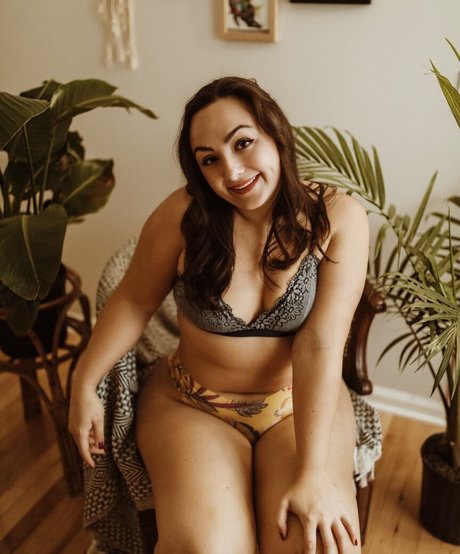 Mary Ank erotic star photo