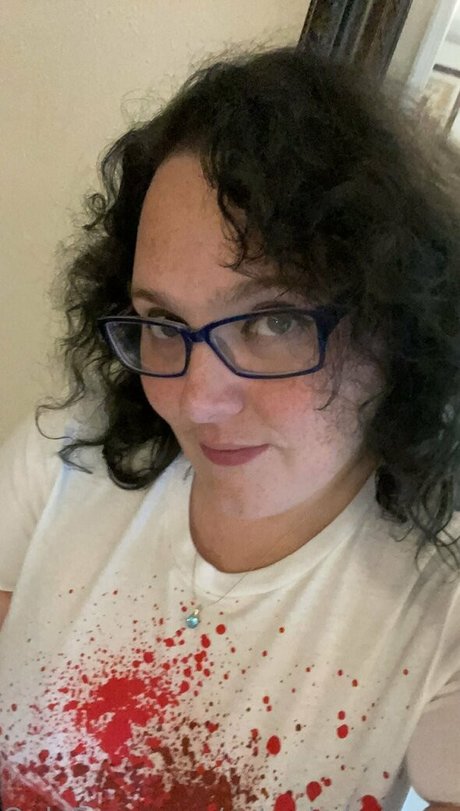 satanicdragonwitch hot actress image