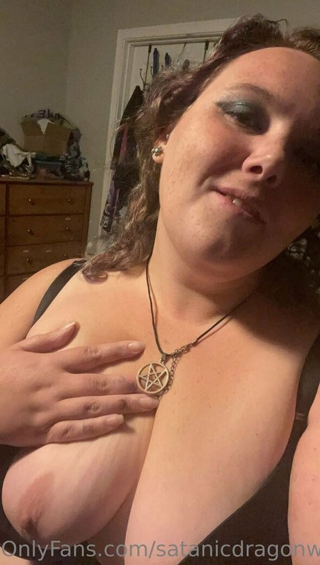 satanicdragonwitch exclusive model photos