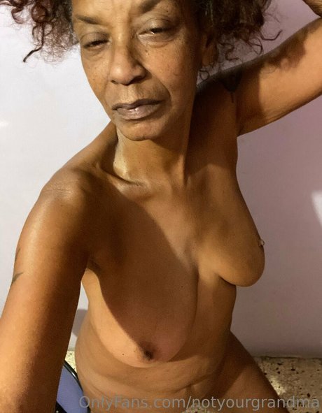 notyourgrandma model free gallery