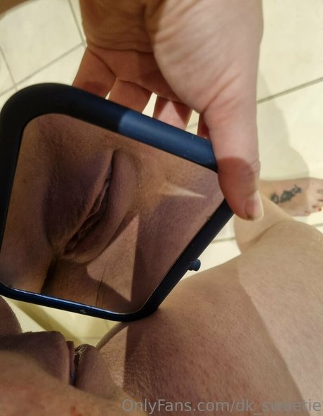 dk sweetie nice actress pics