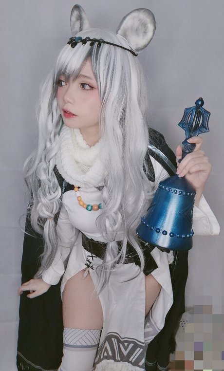 miu cosplayer perfect model img