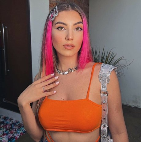 Fluxo Ale Maze sex model image