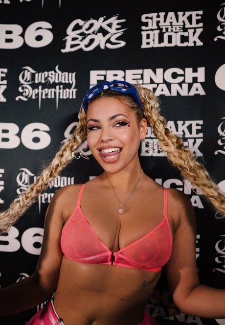 Rioadrianna best star photo