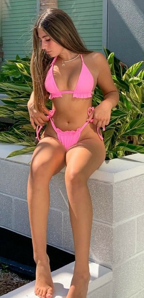 Allison Rossillo Vallerand nude actress pics