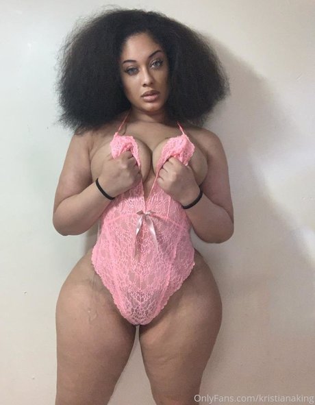 Kristiana King star nude picture