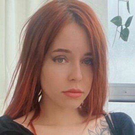 Denly Denlyasha free model gallery