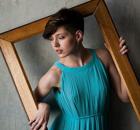 Hannacentauri xxx actress gallery