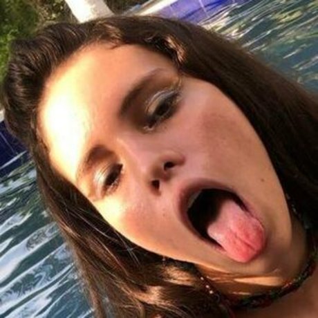 alegarces666 sexy pornstar pic