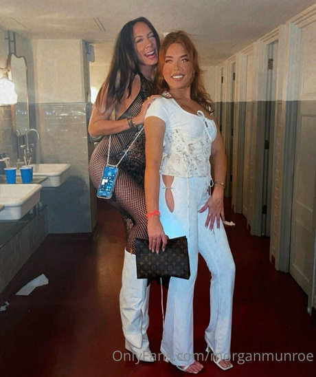 chatting onlyfans adult images