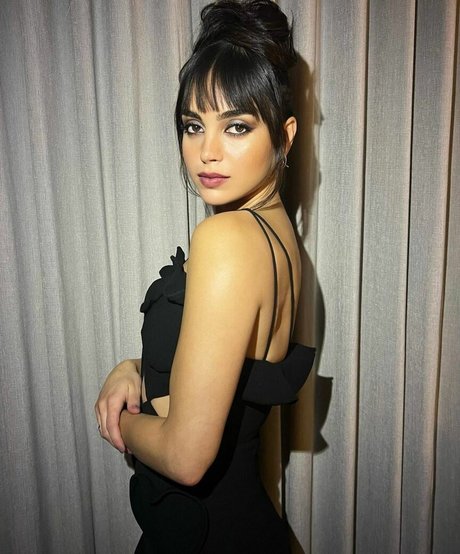 Melissa Barrera model hd img