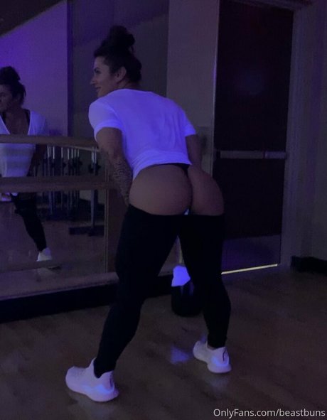 Beastbuns high quality pornstar image