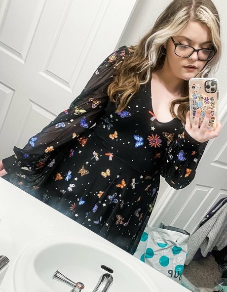 Meg Kaylee art star gallery