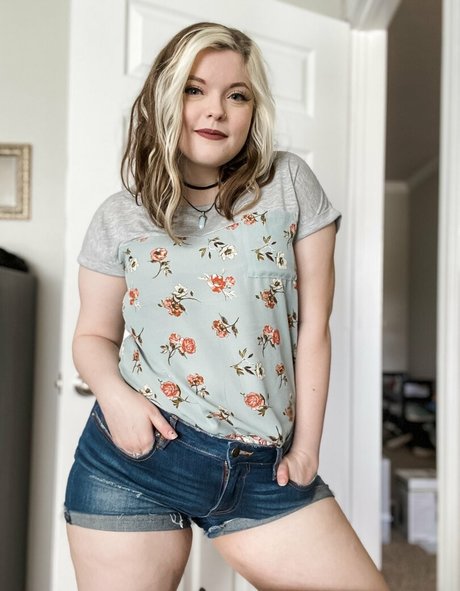 Meg Kaylee star nice picture