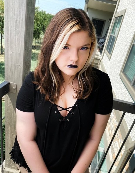 Meg Kaylee model high quality photo