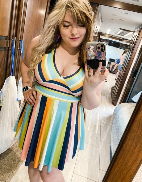 Meg Kaylee star best image