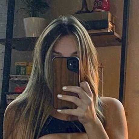 Squadunknown model exclusive pics