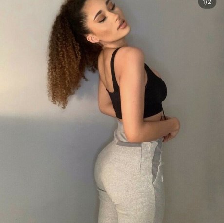 Rubyellaaa0 star hot pic