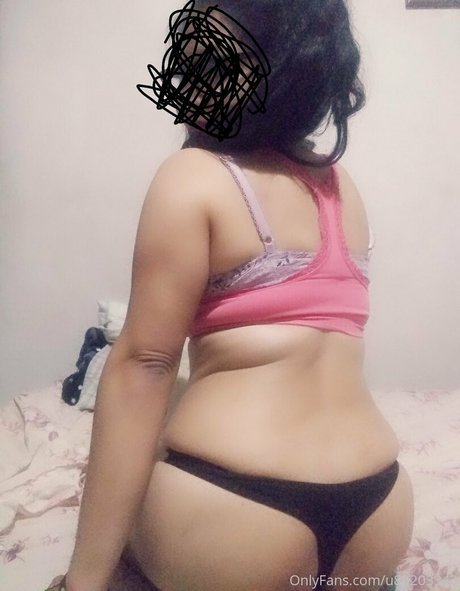 u u alexa model images