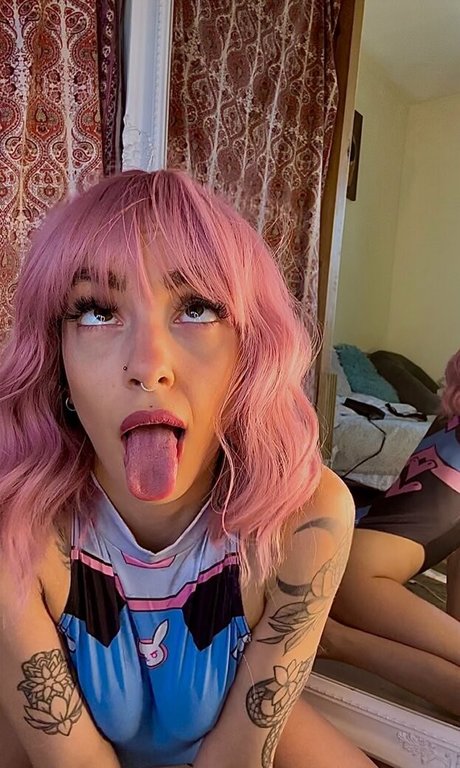 iolaamooonbux star nude pics